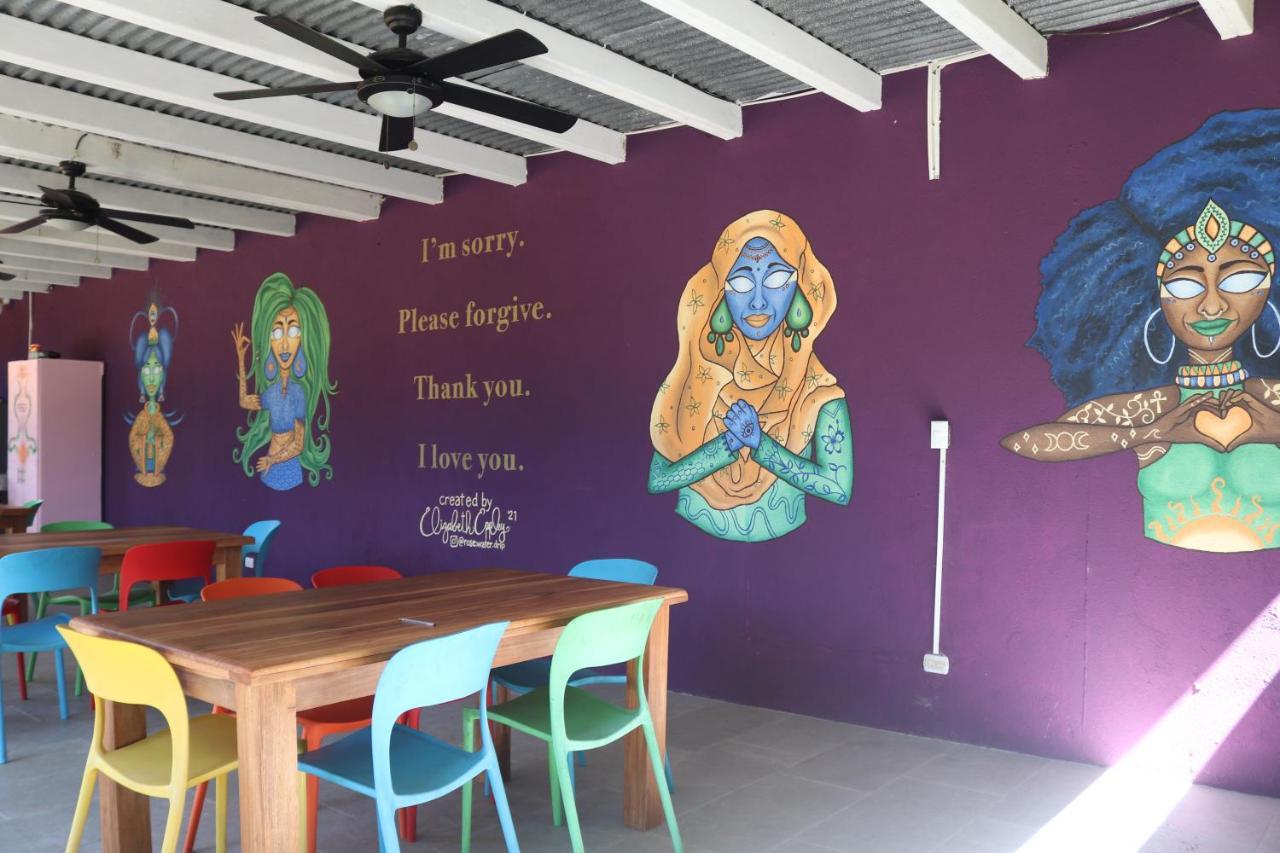 Planet B Hostel Quepos Exterior photo