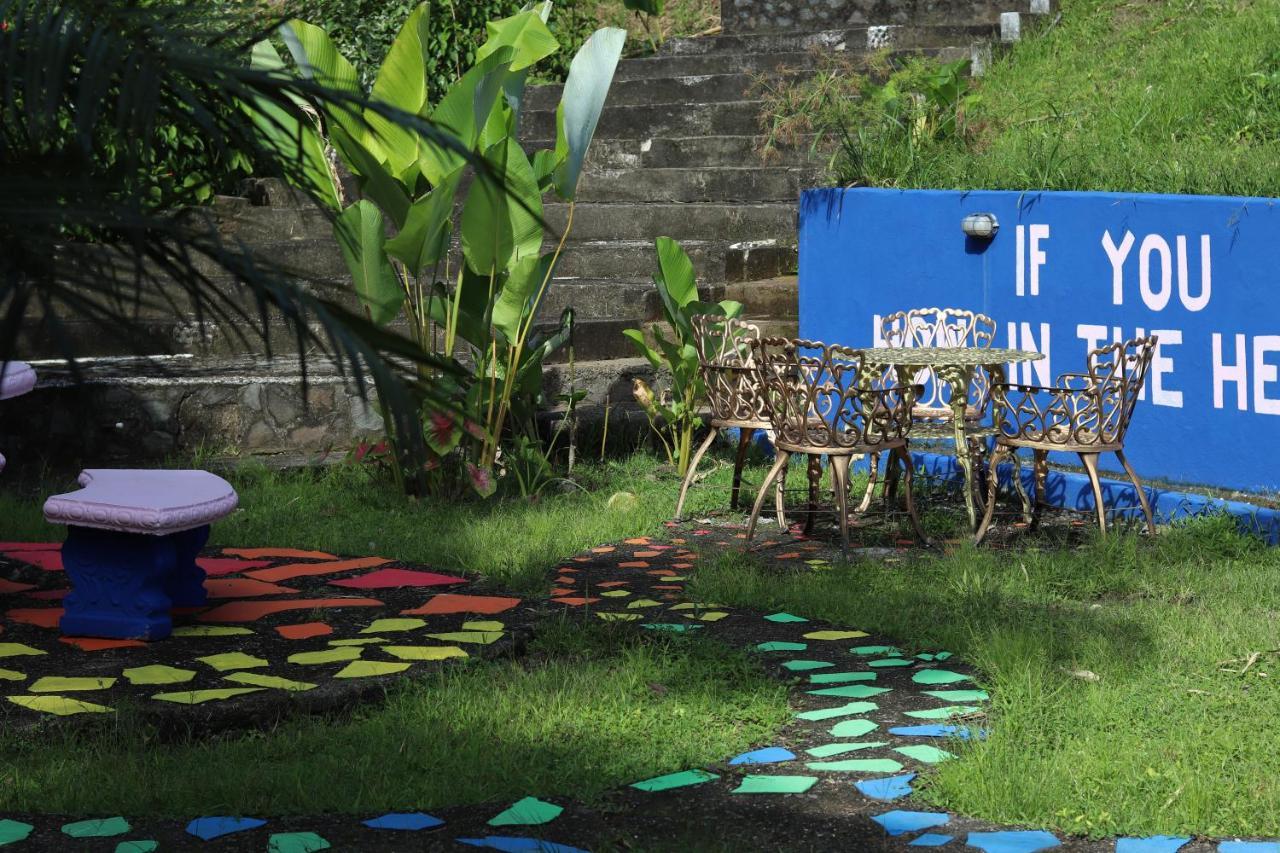 Planet B Hostel Quepos Exterior photo